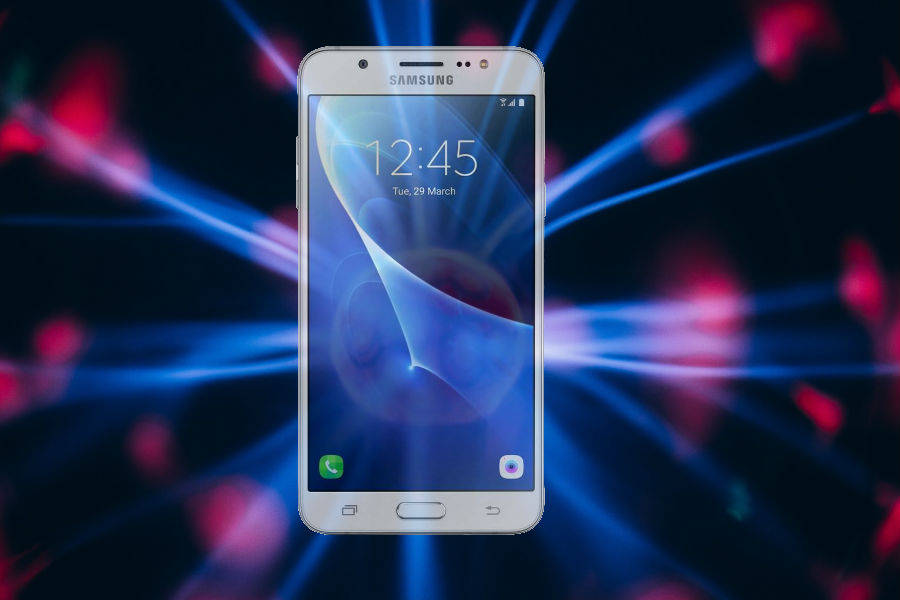 samsung-galaxy-j7-2016-hero
