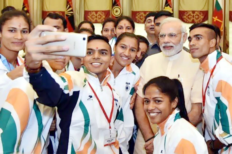 modi-selfie
