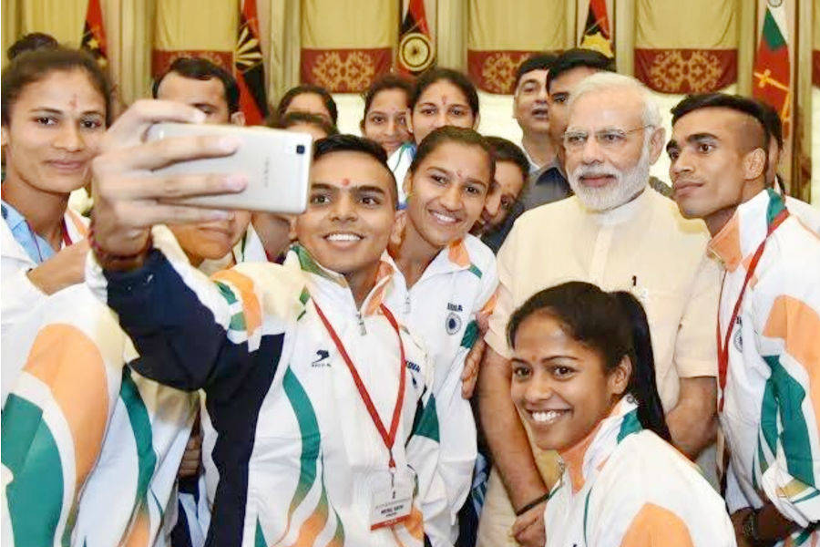 modi-selfie