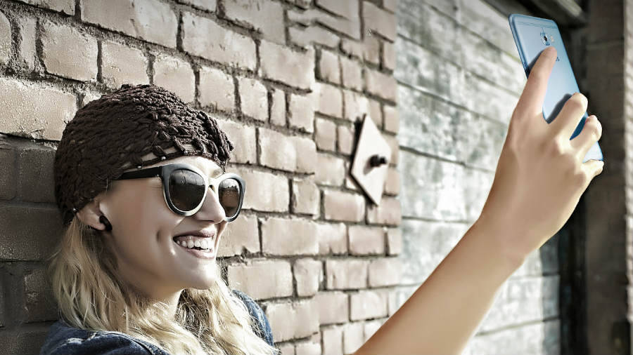 samsung-galaxy-c5-pro-selfie