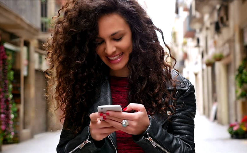 girl-with-phone-indian-5