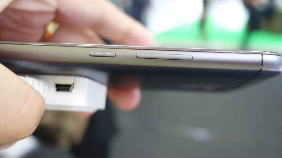 moto-e4-plus-first-impressions-91mobiles-06