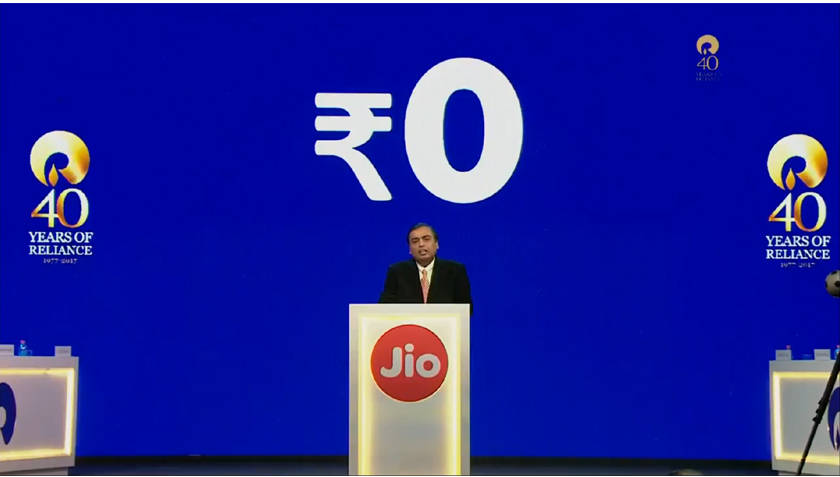 jio-4g-feature-phone-4
