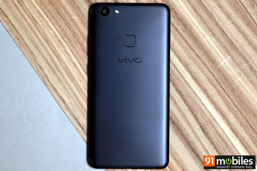 vivo-v7-plus-back