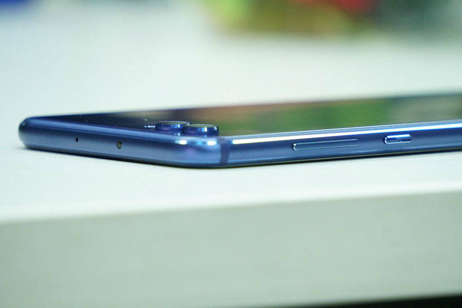 honor-view10-power-button