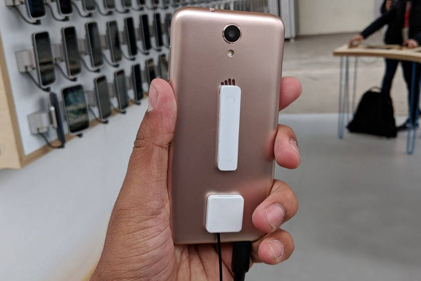 Pic Credit : Gizmotimes