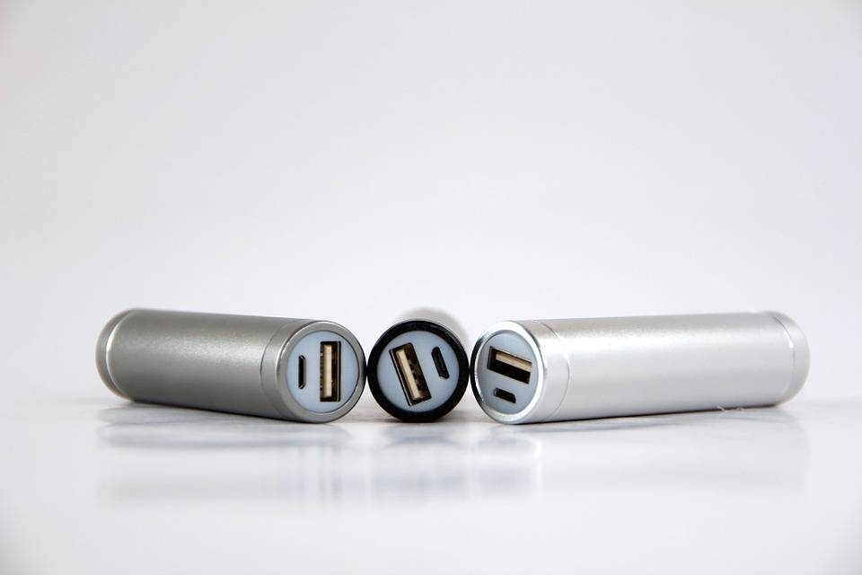 what is lithium ion battery and battery history