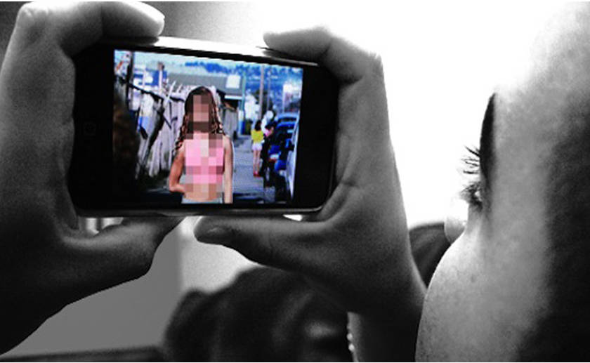 whatsapp-porn-group-admin-arrested-in-mumbai-for-adding-a-woman in hindi