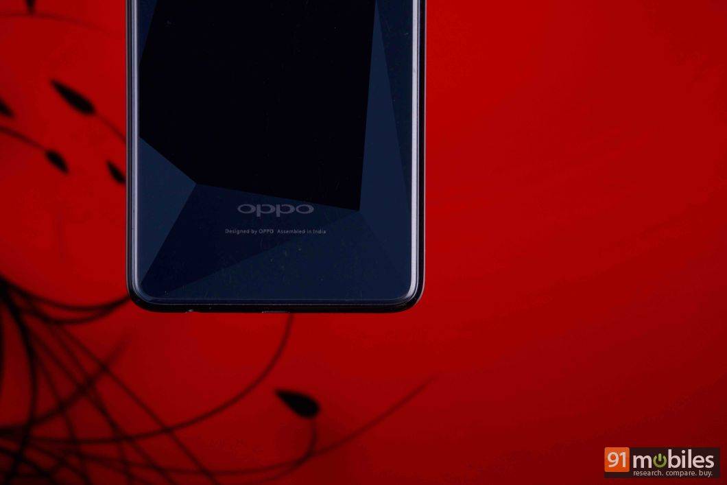 रियलमी 1 इंडिया प्राइस स्पेसिफिकेशन और फीचर्स हिंदी में