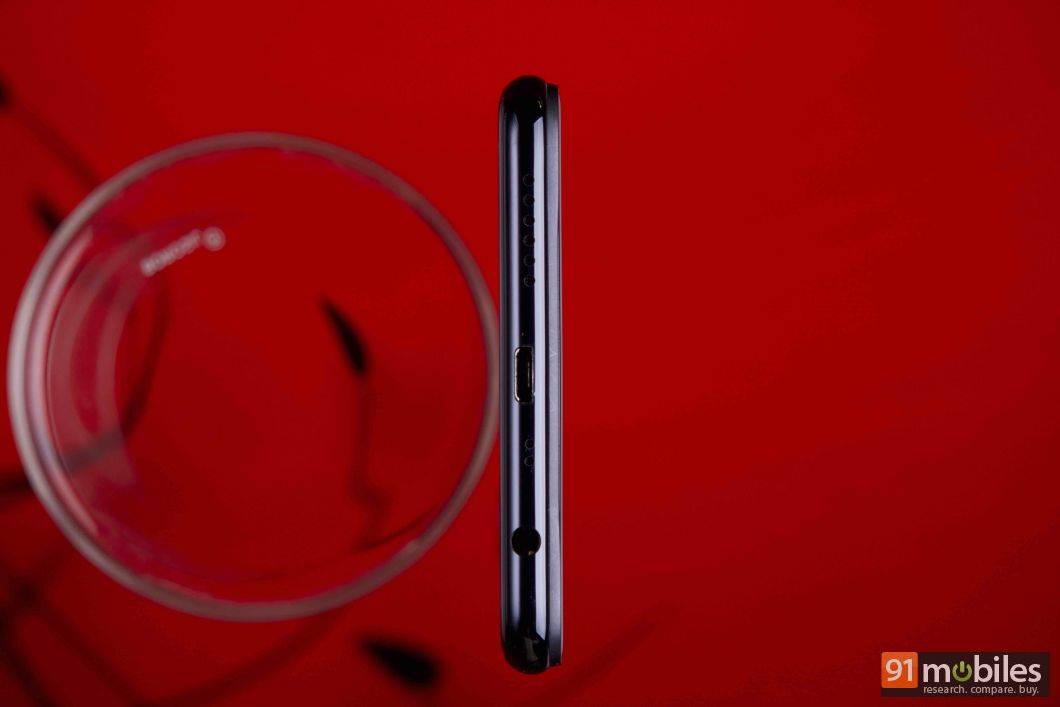 रियलमी 1 इंडिया प्राइस स्पेसिफिकेशन और फीचर्स हिंदी में