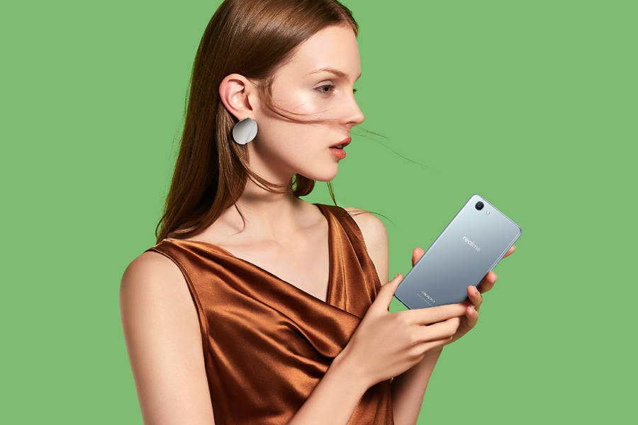 realme-2-pro-c1-u1-republic-day-sale-offer-amazon-flipkart-price-cut-discount-in-hindi