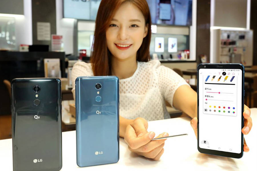 LG Electronics to sell Apple iPhones in its 200 retail outlets from August in korea