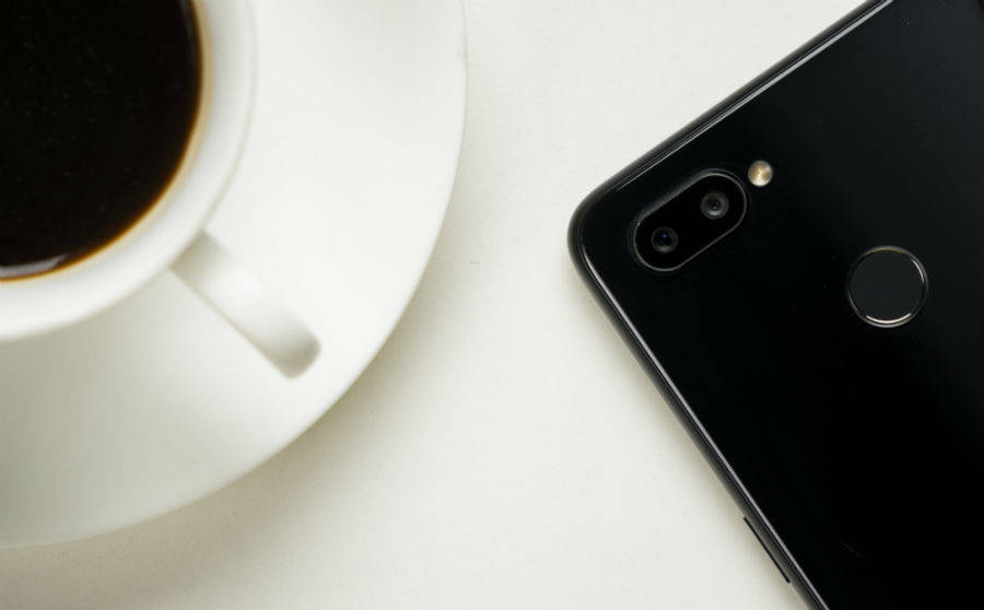 रियलमी 2 प्रो प्राइस स्पेसिफिकेशन एंड फीचर्स इन इंडिया