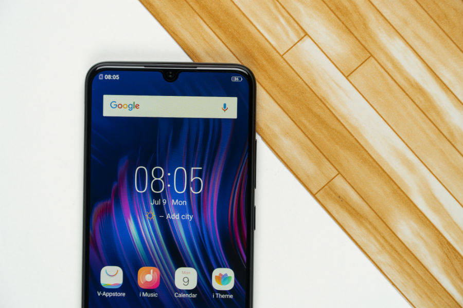 वीवो वी11 प्रो प्राइस स्पेसिफिकेशन और फीचर्स हिंदी में