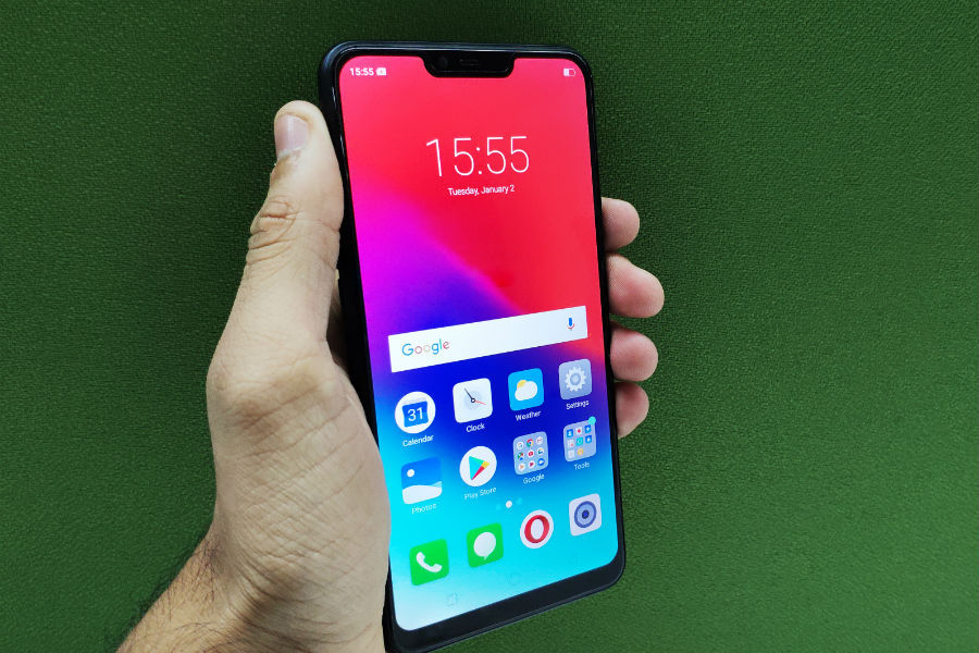 realme c1 is best smartphone under rs 8000 in hindi