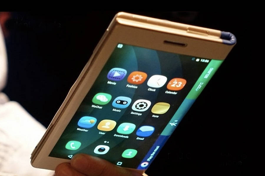 apple-foldable-iphone-design-patents-can-fold-both-side-in-hindi