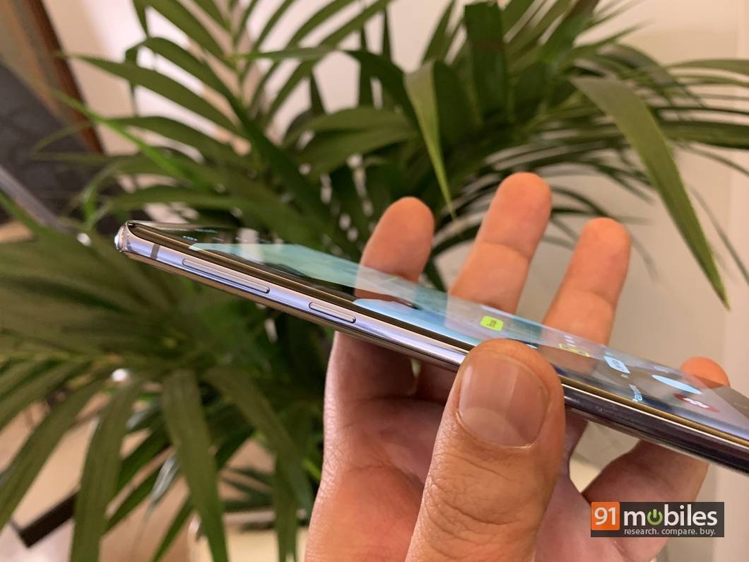 samsung galaxy s10 and galaxy s10 plus launched with tripal camera 1tb memory and 12gb ram