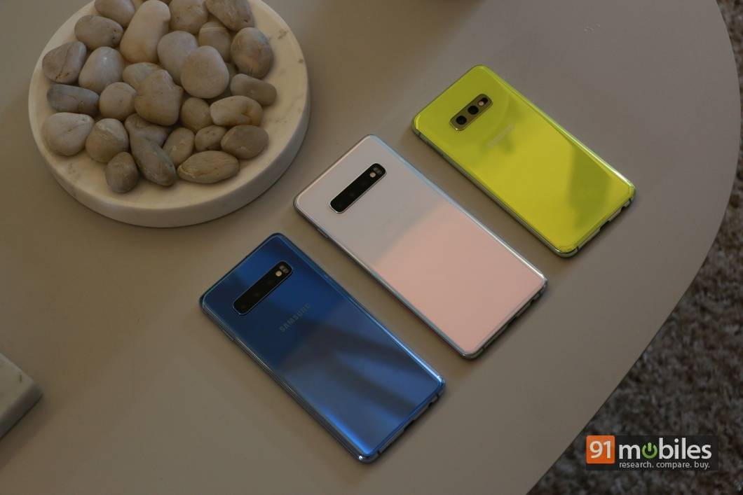 samsung galaxy s10 and galaxy s10 plus launched with tripal camera 1tb memory and 12gb ram