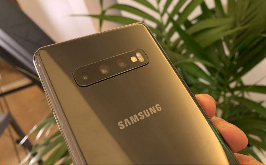 samsung galaxy s10 and galaxy s10 plus launched with tripal camera 1tb memory and 12gb ram