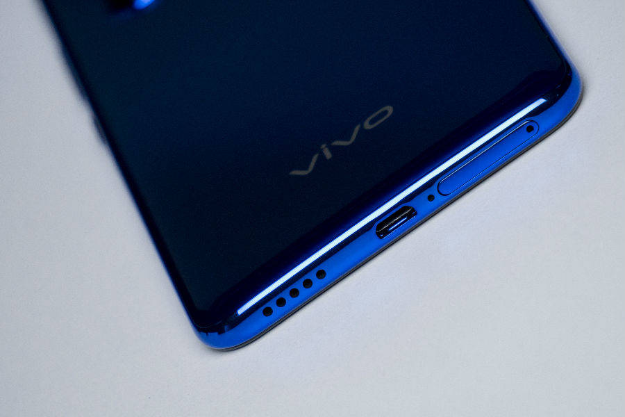 vivo-v15-vs-v15-features-and-specifications