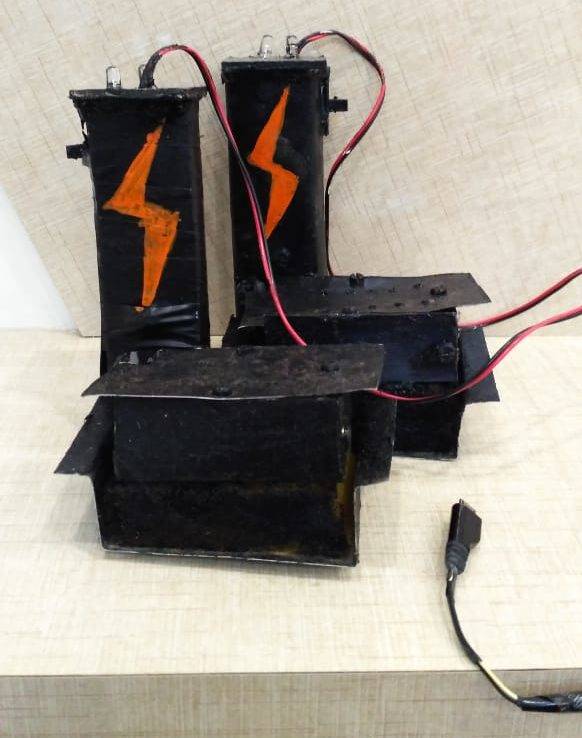 smartphone-will-charge-by-walk-kinetic-energy-delhi-student-develop-new-techno-gadget-make-in-india