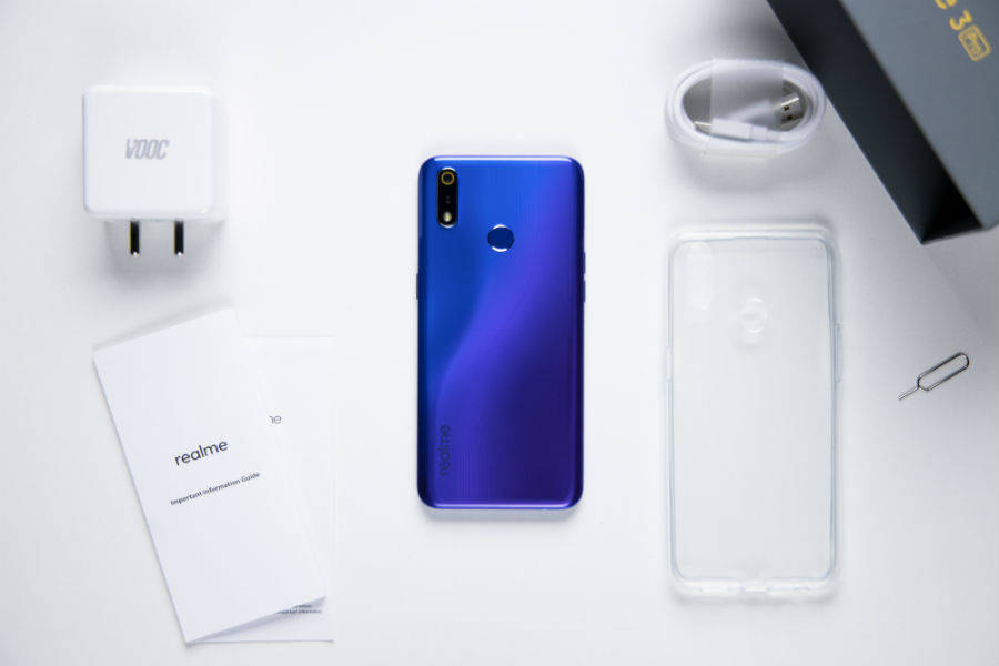 realme-3-pro-first-look-in-hindi