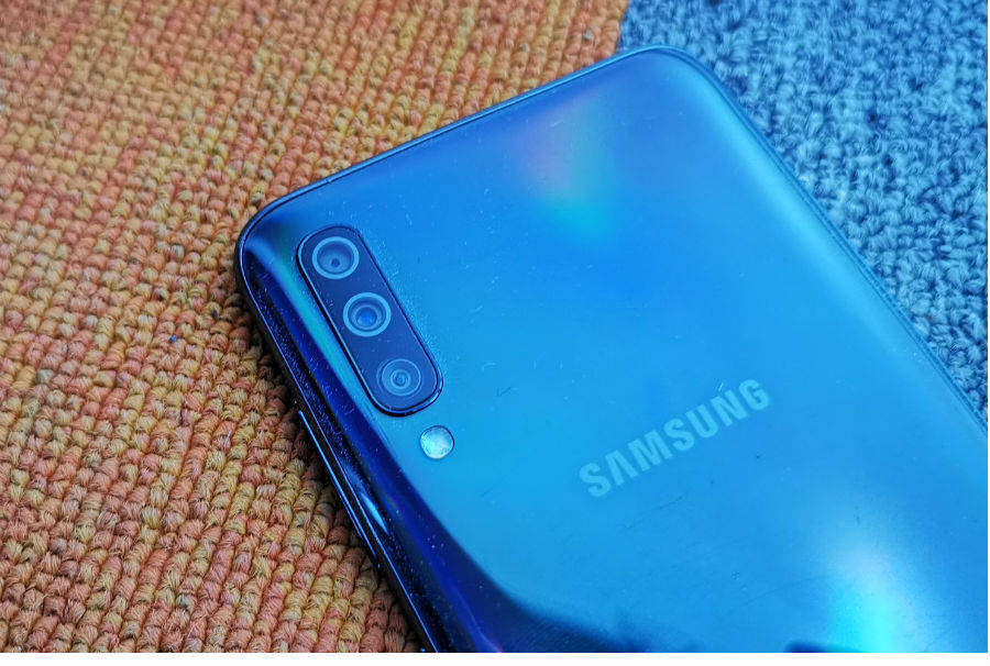 samsung-galaxy-a70-review-in-hindi