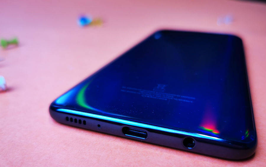 samsung-galaxy-a70-review-in-hindi