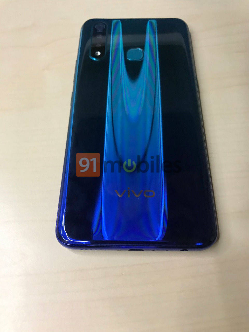 VIVO punch hole display phone launching in india z5x