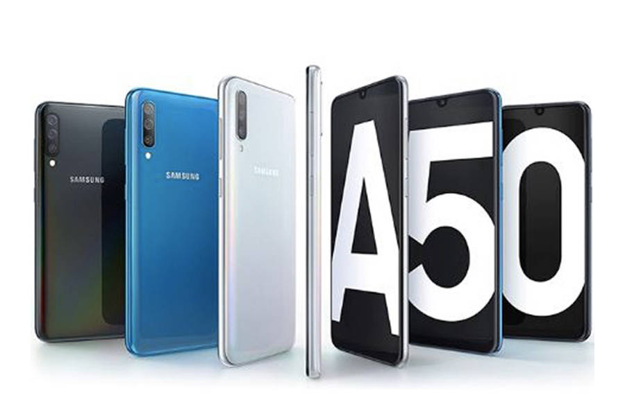 Samsung Galaxy A70 a50 price cut in india by rs 5000 offline retail store sale offer