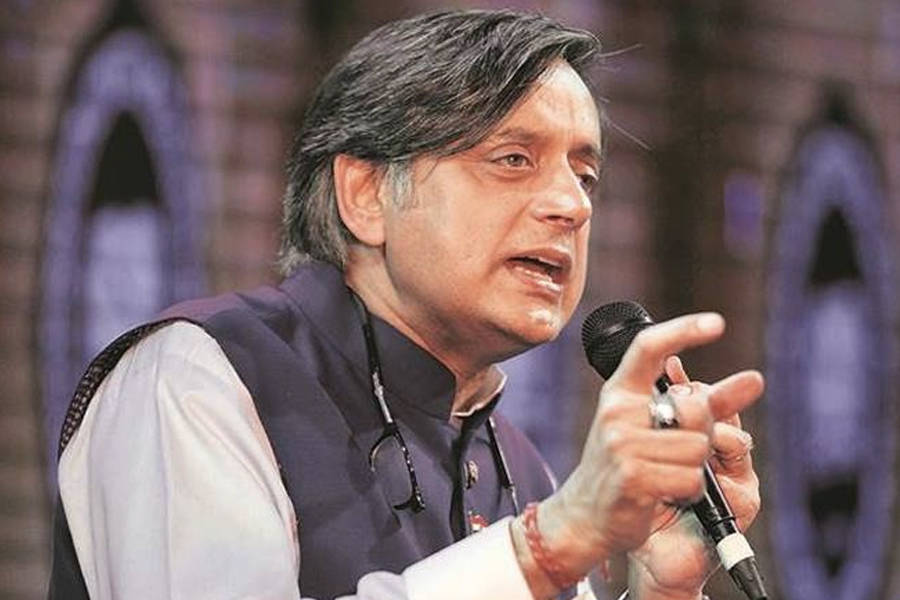 tiktok-illegally-collecting-indians-data-received-by-china-issue-of-national-security-shashi-tharoor