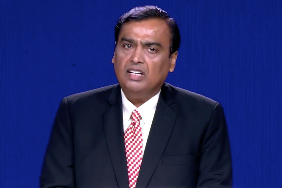 Reliance Jio offering 30 voice minutes free talk time after iuc charges