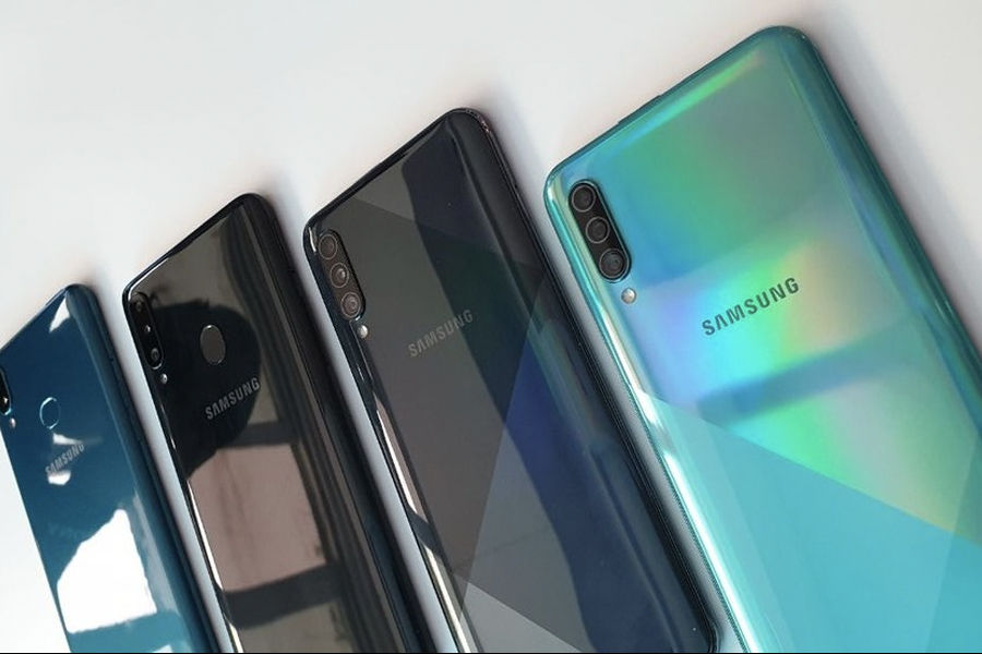 Samsung Galaxy A20s launched 4 gb ram 4000mah battery triple rear camera price specs