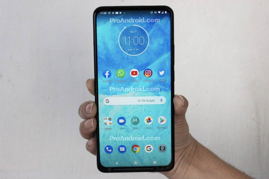 Motorola Moto One Hyper pop up 64 mp camera phone render image specifications