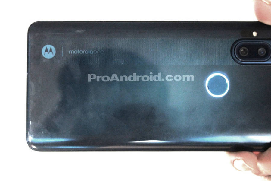 Motorola Moto One Hyper pop up 64 mp camera phone render image specifications