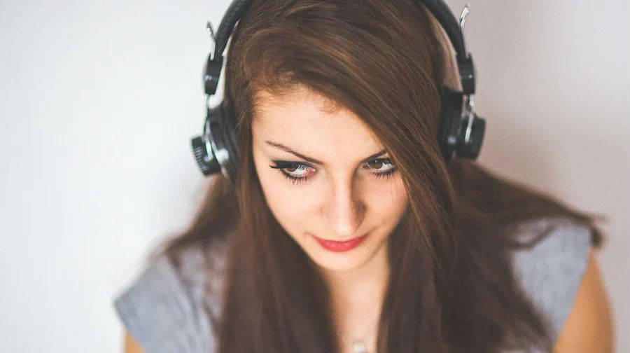 how harmful headphone and earphone