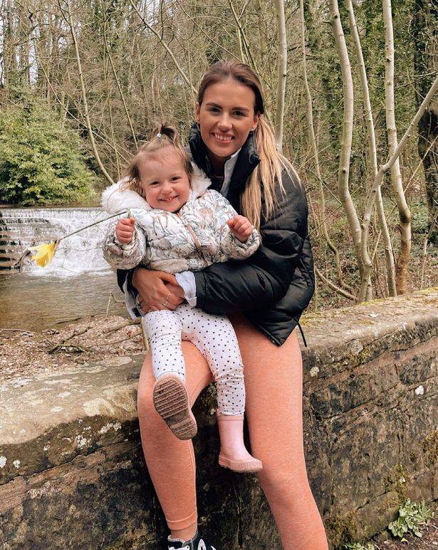 AirPod detected in daughter stomach mum runs to hospital