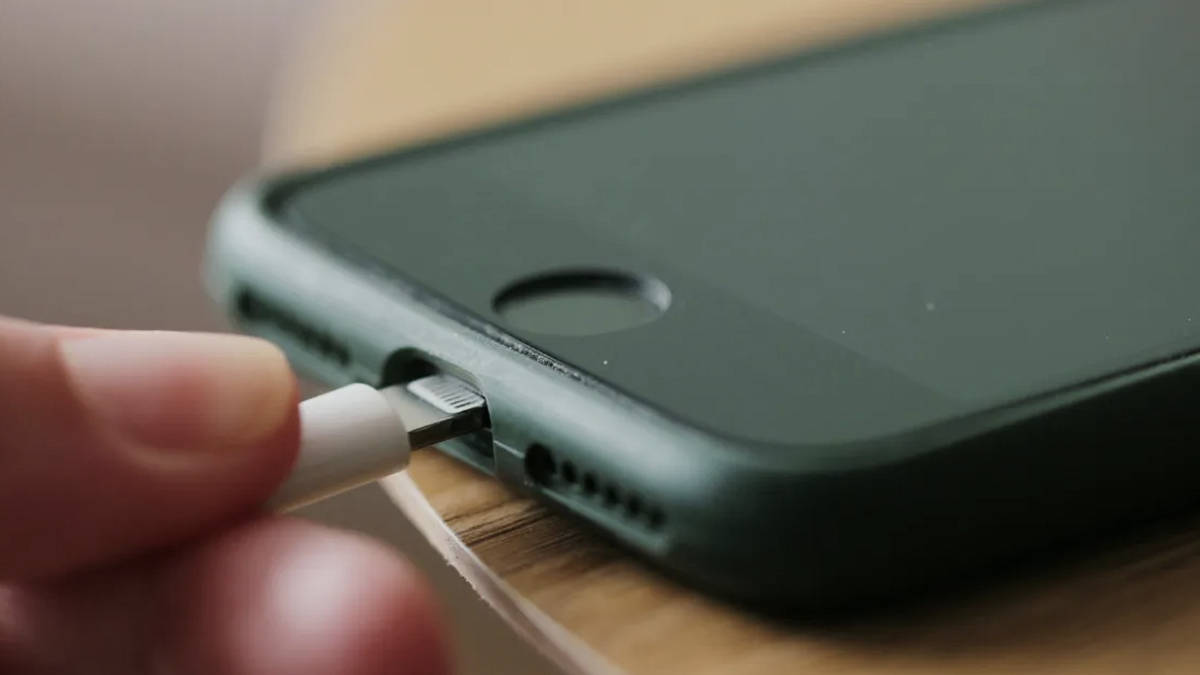 what is juice jacking fraud how to protect your phone know details