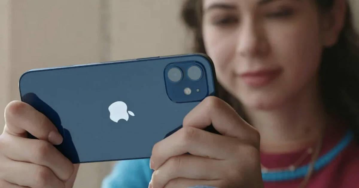 Apple iPhone 14 Series with punch-hole display design 48MP triple camera pro max model