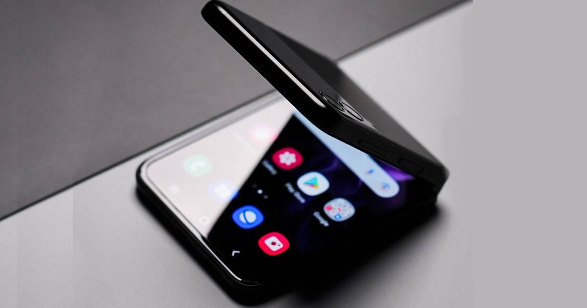 samsung-galaxy-z-flip-3-review-in-hindi