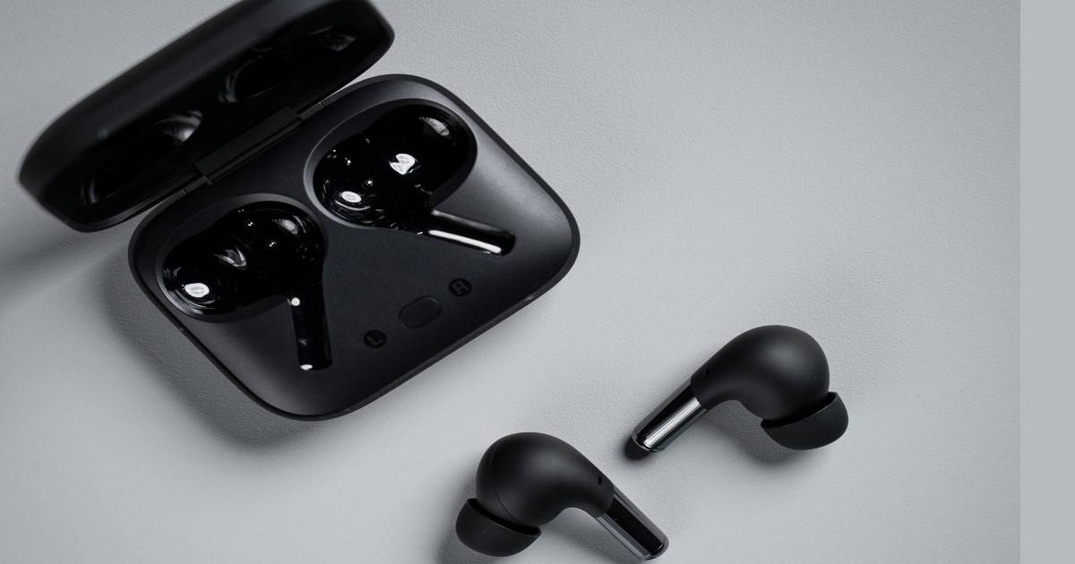 oneplus-buds-pro-review-main-image