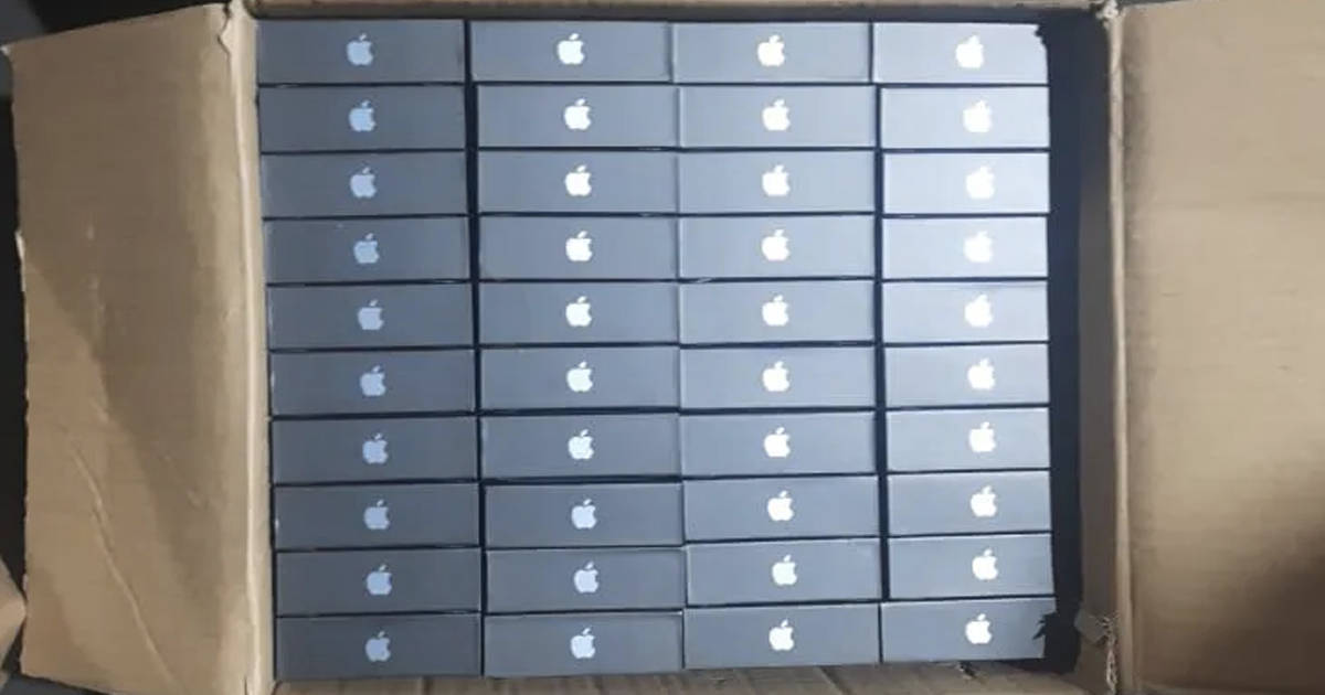 Apple to compensate $1000 to customer for selling iPhone without charger in brazil