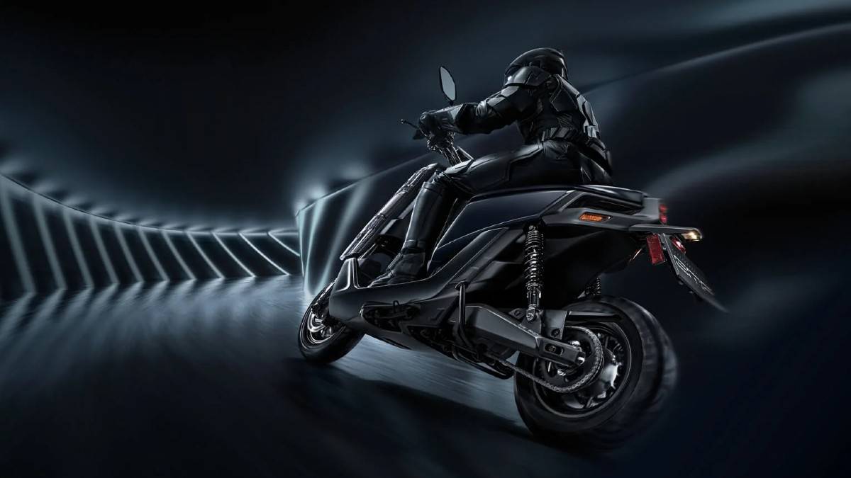 yamaha-emf-e-scooter