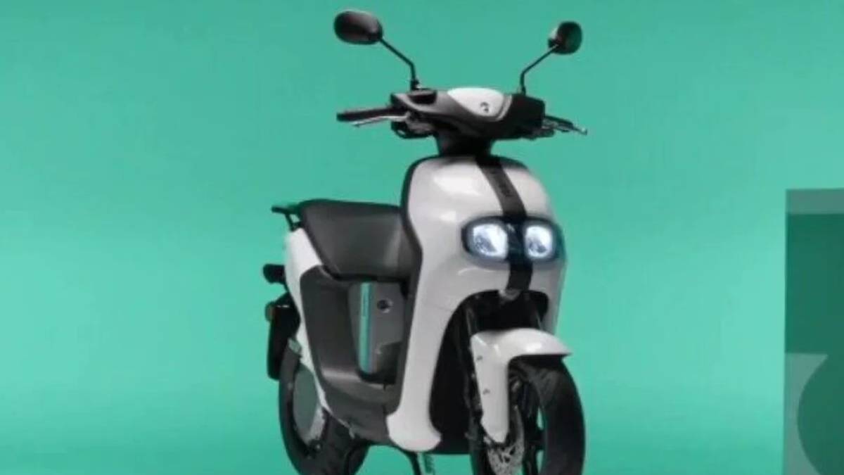 Yamaha Electric Scooters E01 And NEOs Debut long range stylish look