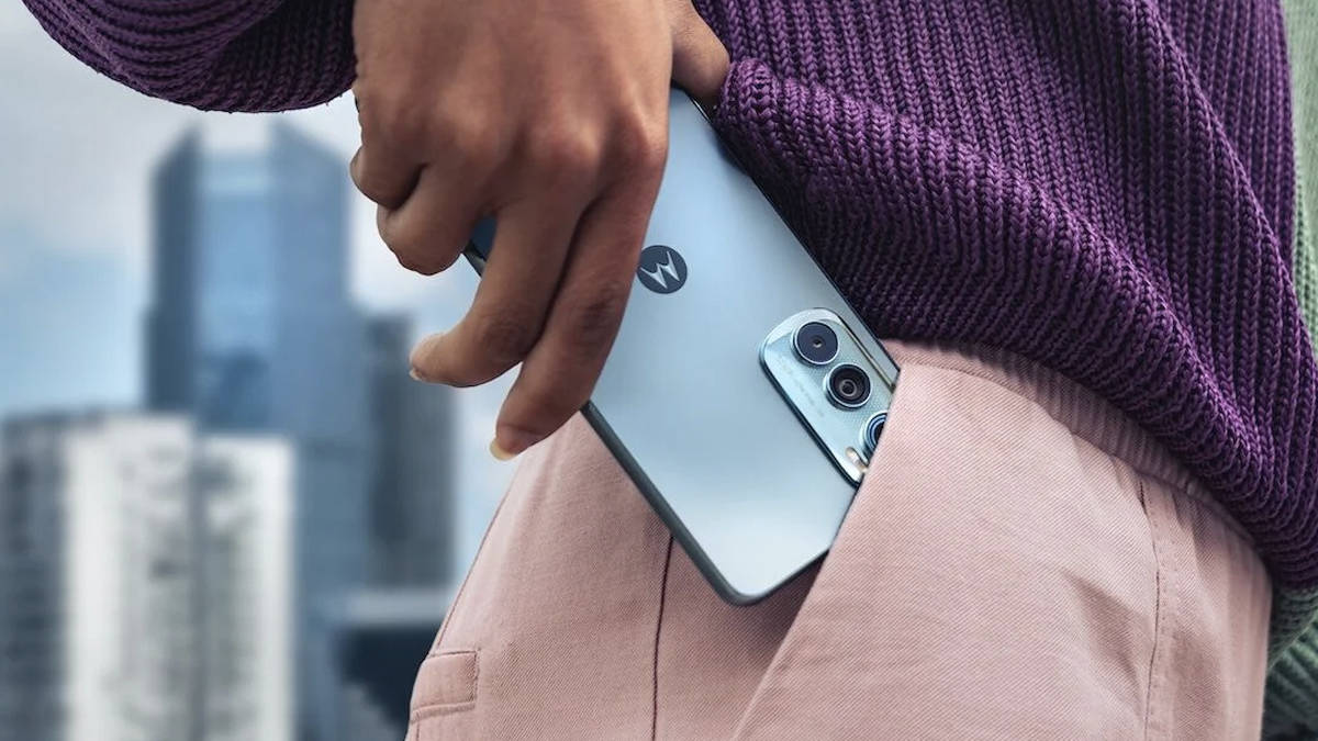 50mp camera phone Motorola Moto Edge 30 Price Specifications