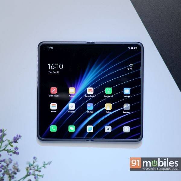 Oppo Foldable Smartphone