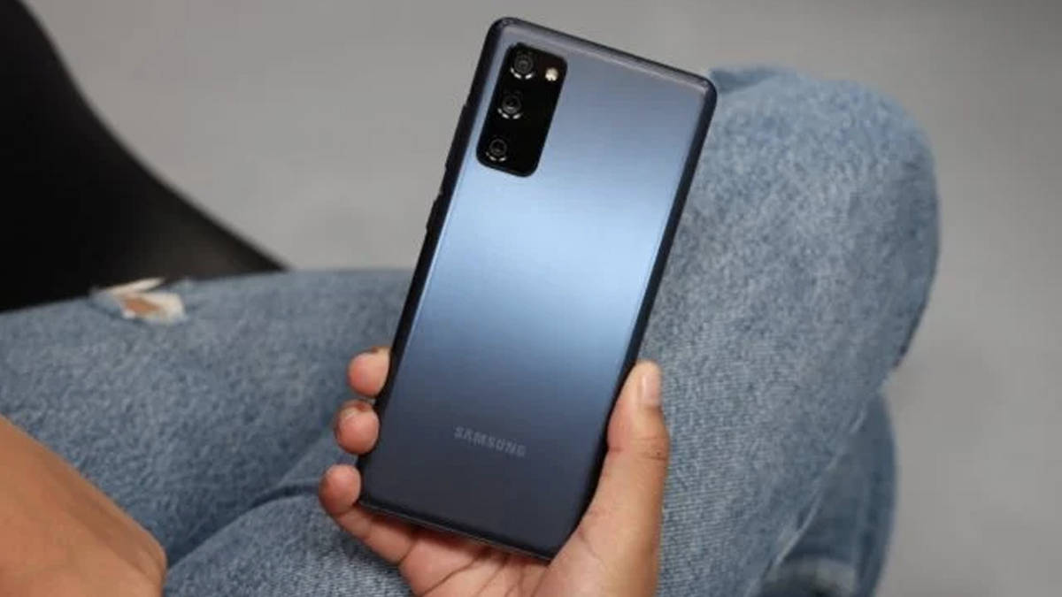 Samsung Galaxy S20 FE and S21 FE 5G phone discount offer samsung smartphone deals