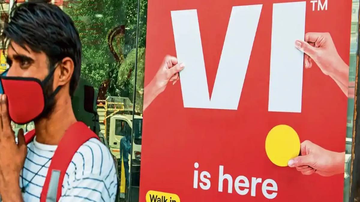 50000 rupee fine vodafone pay to user for blocking mobile number