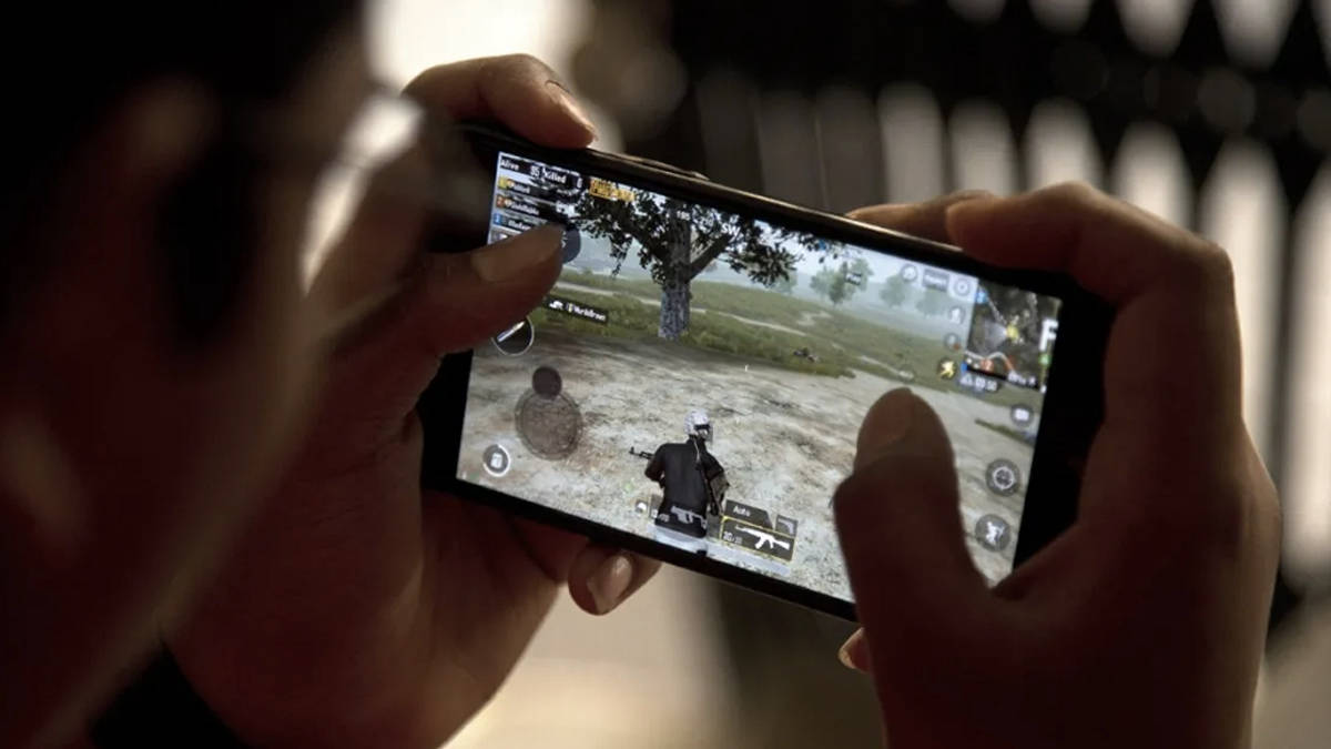 2 lakh 76 thousand fraud from father bank account to upgrade upper level weapon in bgmi mobile game