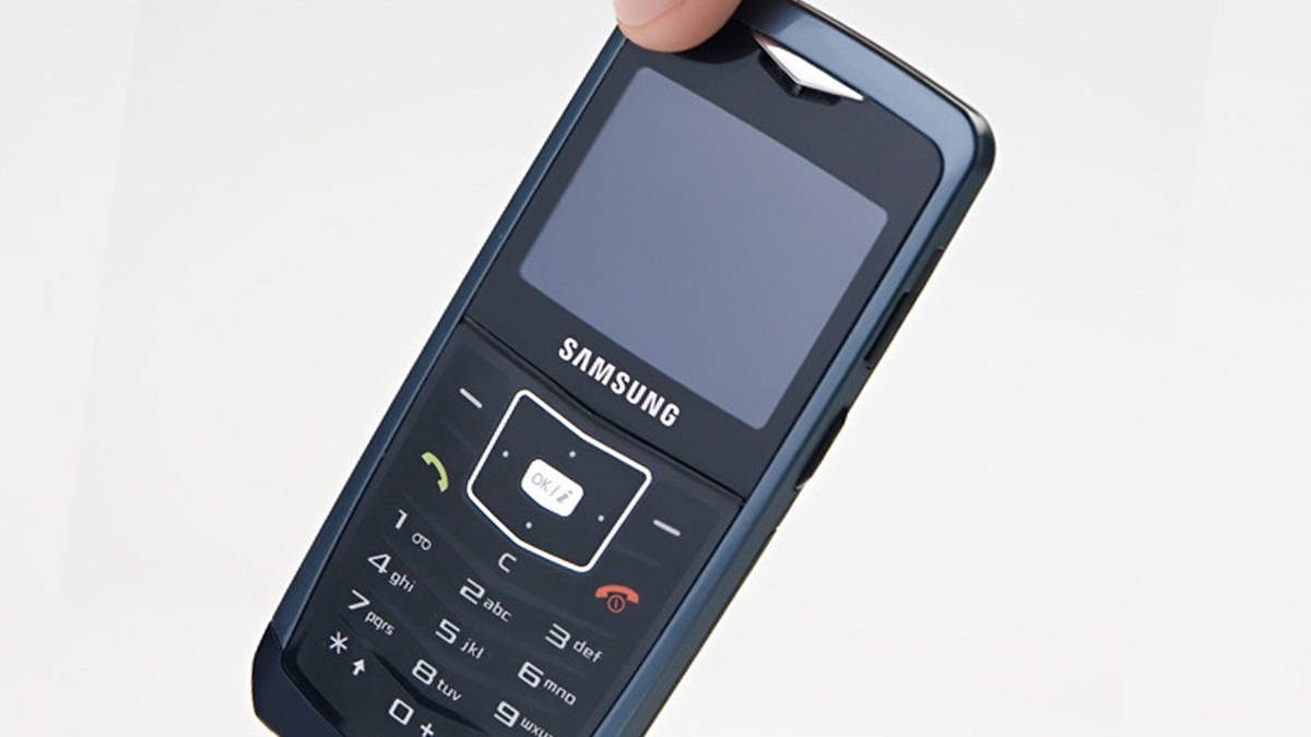 Samsung to stop selling low budget keypad mobile feature phone in india
